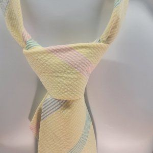 VINTAGE BOSTON TRADER TIE NECKTIE YELLOW STRIPED PASTEL